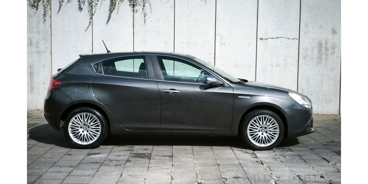 Alfa Romeo Giulietta 129.213 km 6.890 &euro; Bergheim 50127