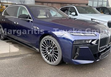 BMW M760 12.800 km 112.590 &euro; Köln Rodenkirchen 50996