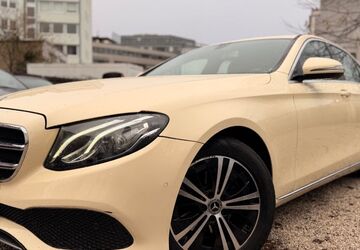 Mercedes-Benz E 200 298.000 km 10.950 &euro; Köln 50674