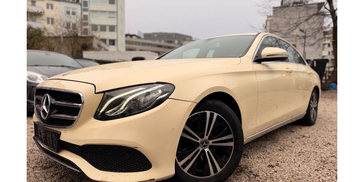 Mercedes-Benz E 200 298.000 km 10.950 &euro; Köln 50674