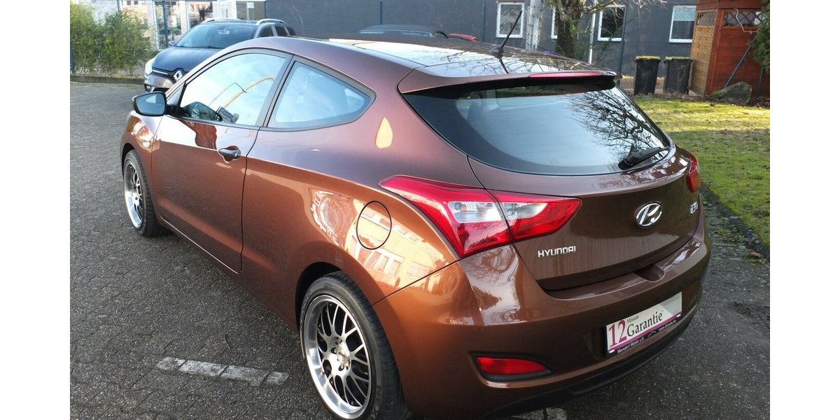 Hyundai i30 KLIMAAUTOMATIK SPORT LMF/BREITREIFEN 117.877 km 6.798 &euro; Köln 50858