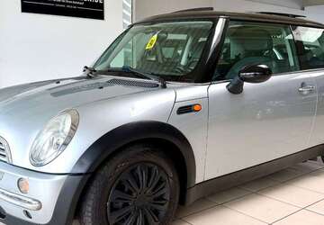 Mini Cooper 150.494 km 4.990 &euro; Köln 51067