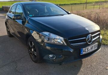 Mercedes-Benz A 180 142.000 km 7.900 &euro; Köln 51143