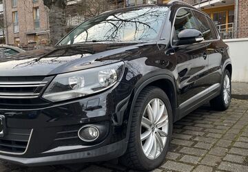 VW Tiguan 106.000 km 11.500 &euro; Köln 51143