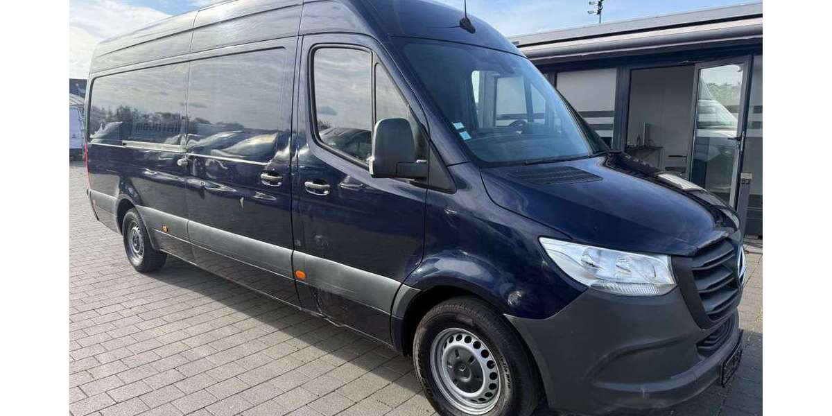 Mercedes-Benz Sprinter 224.000 km 17.900 &euro; Bedburg 50181
