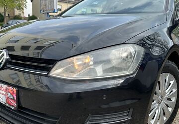 VW Golf 156.200 km 7.499 &euro; Düren 52353