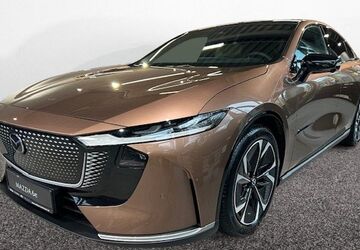 Mazda 6e 2.437 km 40.950 &euro; Köln 50735