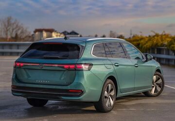 VW Passat 45.000 km 35.199 &euro; Düren 52351