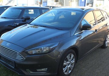 Ford Focus TITANIUM NAVI KLIMAAUTOMATIK EINPARKHILFE 134.288 km 7.798 &euro; Köln 50858