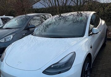 Tesla Model 3 94.972 km 25.000 &euro; Köln 50765