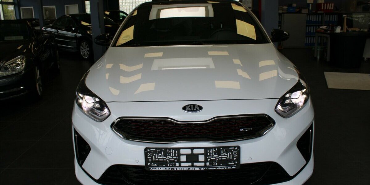Kia ceed 1.6 GT-Line - Panorama - 105.831 km 19.980 &euro; Euskirchen 53881