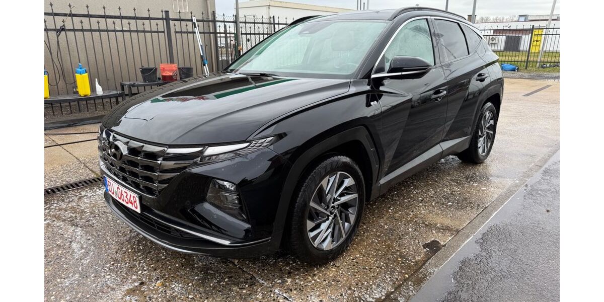 Hyundai TUCSON 171.000 km 15.999 &euro; Euskirchen 53879