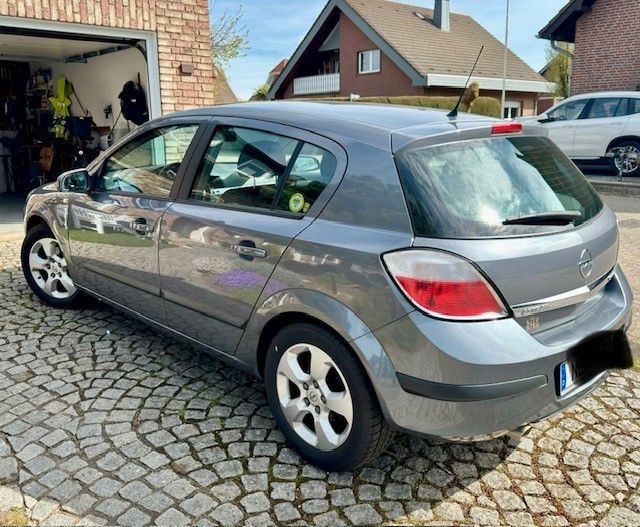 Opel Astra 127.509 km 2.600 &euro; Bedburg 50181