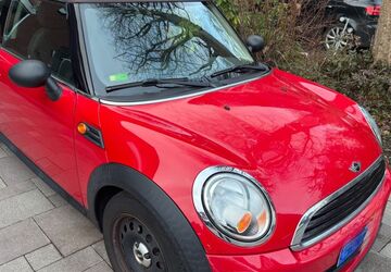 Mini ONE 153.000 km 3.299 &euro; Köln 51069