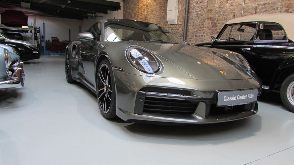 Porsche 992 18.500 km 189.992 &euro; Köln 50676