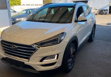 Hyundai TUCSON 49.000 km 16.900 &euro; Monheim 40789