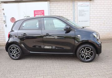 Smart ForFour 25.724 km 10.490 &euro; Bornheim 53332