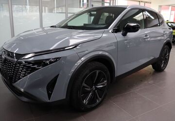 Nissan Qashqai 2.382 km 30.980 &euro; Düren 52349