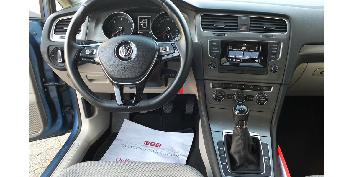 VW Golf VII COMFORTLINE PANORAMADACH KLIMAAUTOMATIK 1 150.000 km 9.888 &euro; Köln 50858