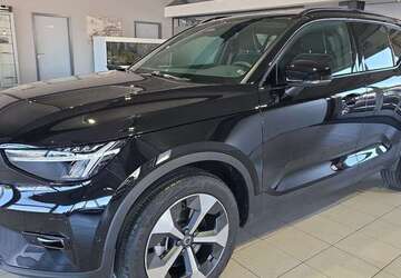 Volvo XC40 13.785 km 38.850 &euro; Bergheim 50126