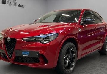 Alfa Romeo Stelvio 10.500 km 71.900 &euro; Bornheim 53332