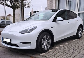 Tesla Model Y 26.800 km 22.899 &euro; Kerpen 50170