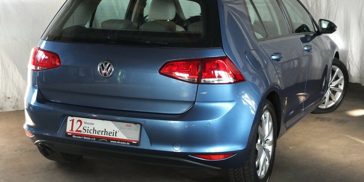 VW Golf VII COMFORTLINE PANORAMADACH KLIMAAUTOMATIK 1 150.000 km 9.888 &euro; Köln 50858