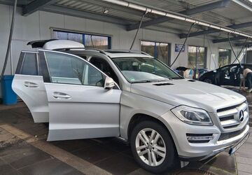 Mercedes-Benz GL 450 254.000 km 18.500 &euro; Köln 51107