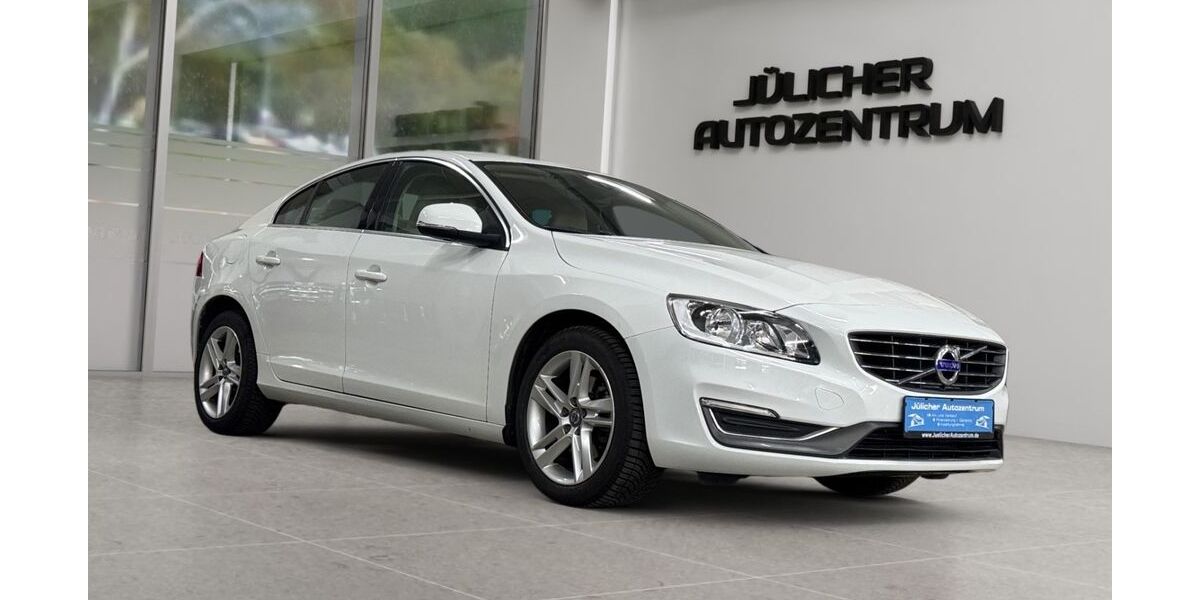 Volvo S60 109.895 km 13.490 &euro; Jülich 52428