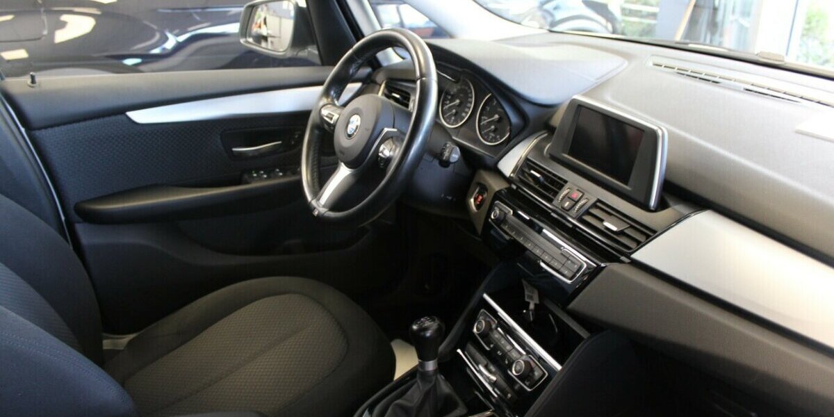 BMW 218 Active Tourer Advantage 58.050 km 14.980 &euro; Euskirchen 53881