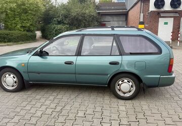 Toyota Corolla 189.000 km 3.300 &euro; Köln 50825