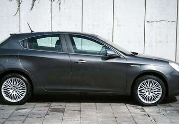 Alfa Romeo Giulietta 129.213 km 6.890 &euro; Bergheim 50127