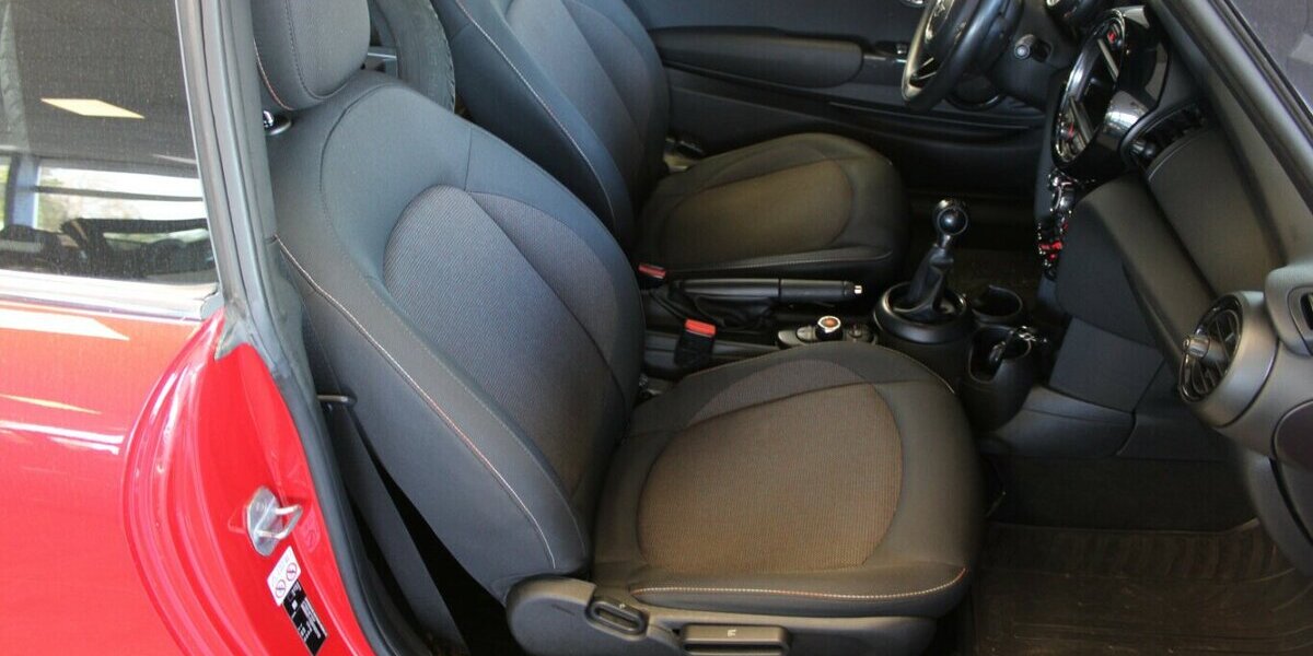 Mini ONE 3-Türig 74.123 km 11.980 &euro; Euskirchen 53881