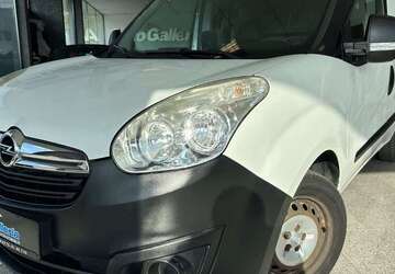 Opel Combo 112.800 km 4.999 &euro; Golzheim 52399