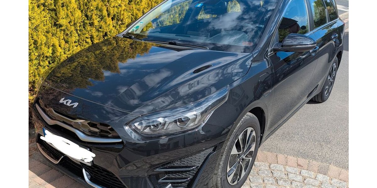Kia ceed Sportswagon 82.500 km 17.700 &euro; Bornheim 53332