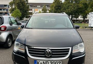 VW Touran 365.000 km 3.100 &euro; Köln 51067