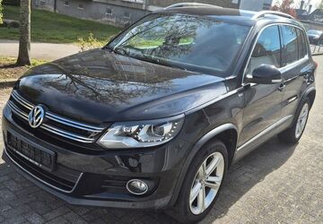 VW Tiguan 133.200 km 8.900 &euro; Köln 51063