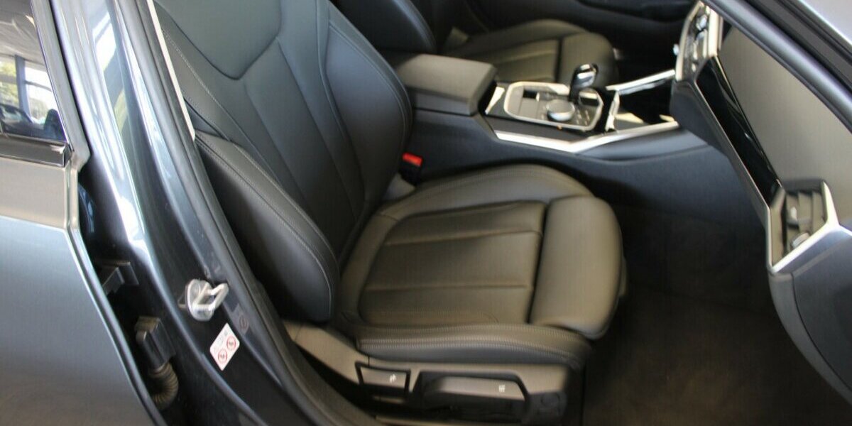 BMW 320 320d Aut. Sport Line 79.450 km 27.980 &euro; Euskirchen 53881