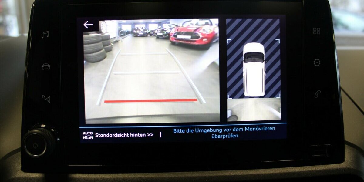 Citroen Berlingo M BlueHDi EAT8 Shine Panorama - Navi 82.816 km 18.980 &euro; Euskirchen 53881