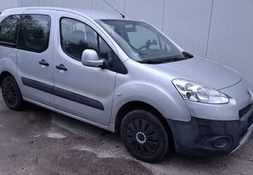 Peugeot Partner 200.000 km 3.995 &euro; Köln 51107