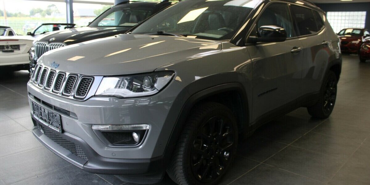 Jeep Compass 1.3 Plug-In Hybrid 4xe S 70.133 km 21.980 &euro; Euskirchen 53881