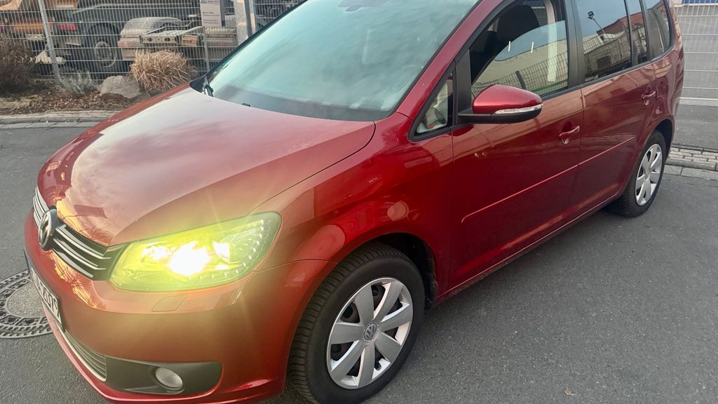 VW Touran 149.999 km 4.990 &euro; Dormagen 41540