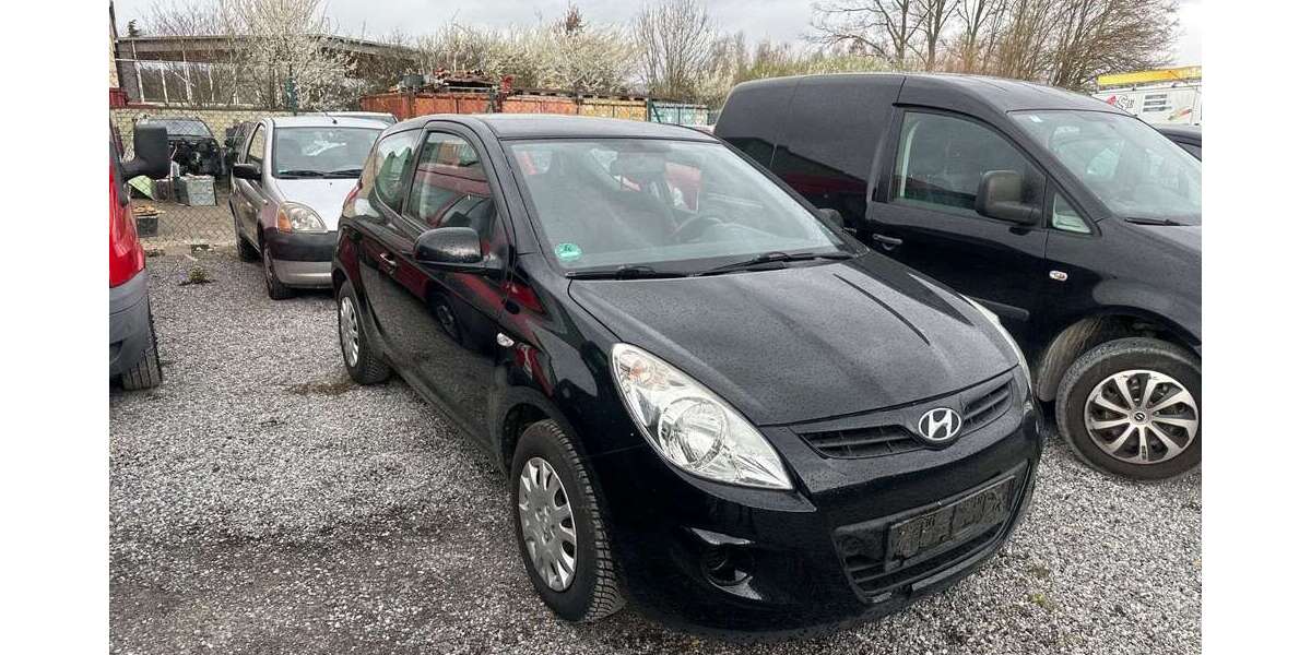 Hyundai i20 132.400 km 3.250 &euro; Düren 52351