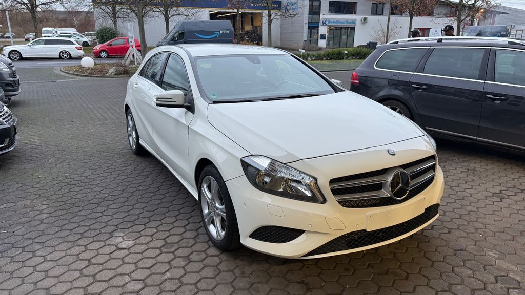 Mercedes-Benz A 180 92.500 km 10.490 &euro; Köln 51147