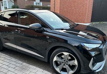 Audi Q4 e-tron 72.500 km 28.500 &euro; Köln 51143