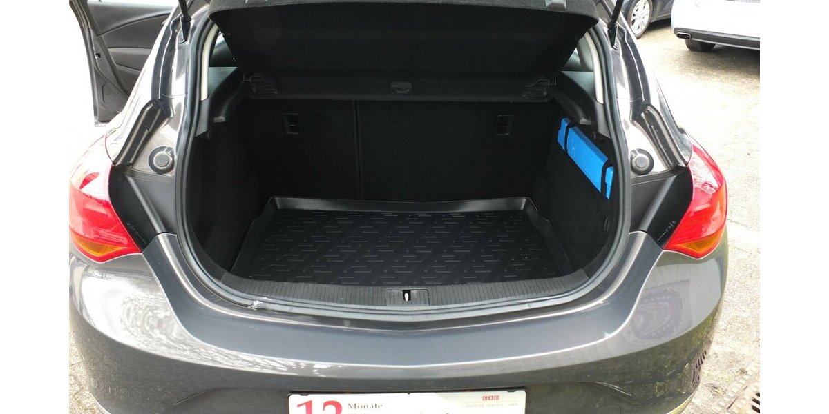 Opel Astra ACTIVE KLIMAANLAGE 17 ZOLL LMF TEMPOMAT 92.855 km 7.498 &euro; Köln 50858