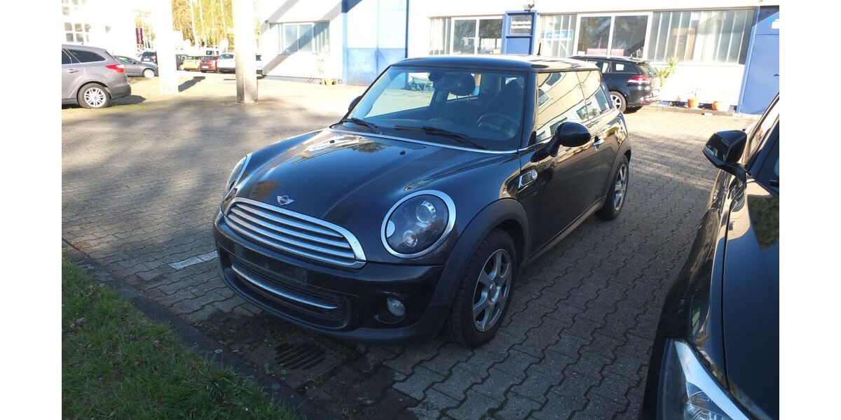 Mini Cooper 114.143 km 8.898 &euro; Köln-Marsdorf/Junkersdorf 50858