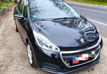 Peugeot 208 142.000 km 7.700 &euro; Köln 51069
