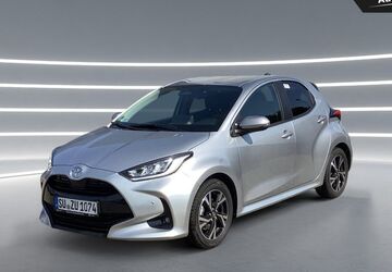 Toyota Yaris 8.129 km 25.490 &euro; Köln 51149