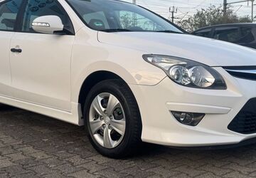 Hyundai i30 148.237 km 4.490 &euro; Köln 50858